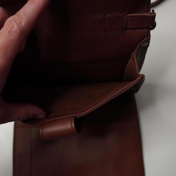 Vintage Eddie Bauer Cognac Brown Leather Crossbody Bag Organizer Classic Boho - Picture 7 of 9